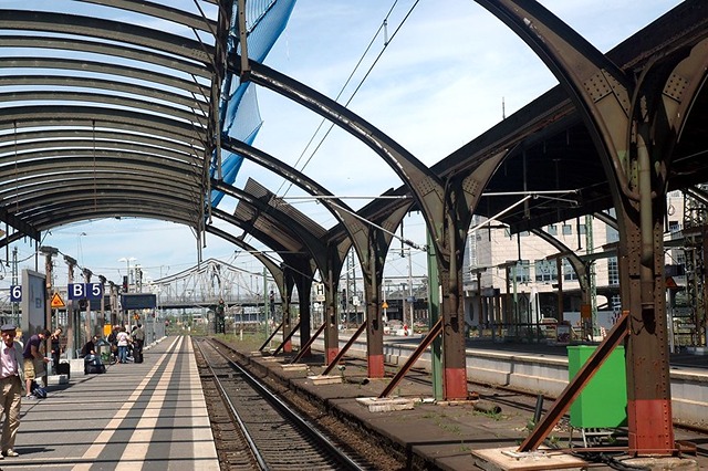 Darmstadt-Eberstadt -{"city":"Darmstadt","country":"DE","postal":"64297","state":"HE","street1":"An der Eisenbahn"} - DEDRTDEDBN6-0