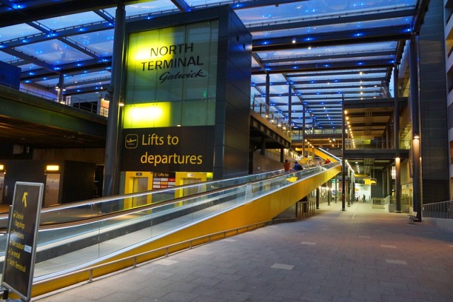 GATWICK Airport London North (LGW)  - GBCWFGBNXP-0