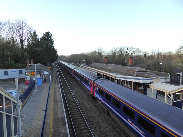 Tilehurst -{"city":"Reading","country":"GB","postal":"RG31 6TH","state":"RDG","street1":"Oxford Rd"} - GBREAGBREZ2-0