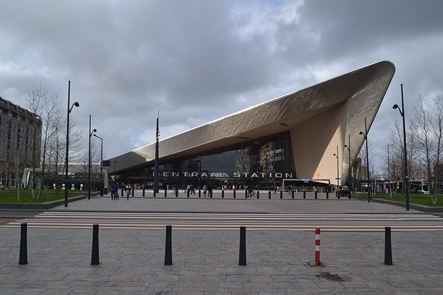 Rotterdam Alexander -{"city":"Rotterdam","country":"NL","postal":"3068","state":"ZH","street1":"Station"} - NLRTMDEDBN-0