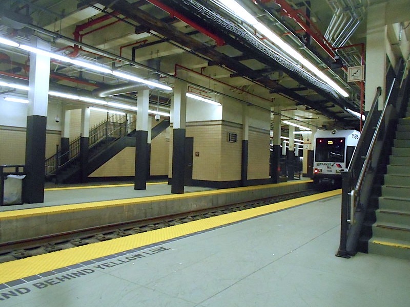 Interior view of a platform within Penn Station in Newark Interior view of a platform within Penn Station in Newark