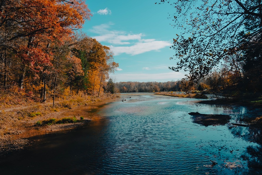 A serene river runs through Clarksville, Tennessee