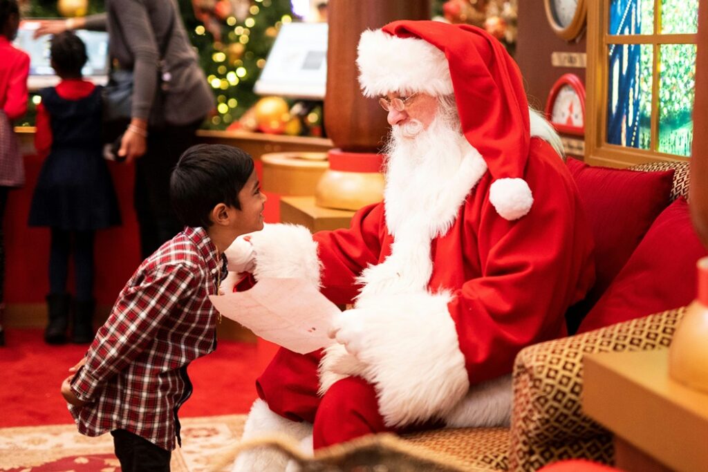 Visit Santa with cheap tickets to Seattle - Wanderu