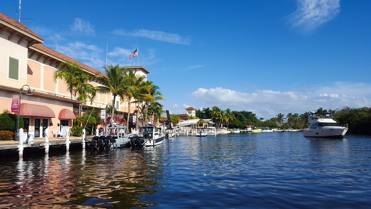Travel Florida by bus