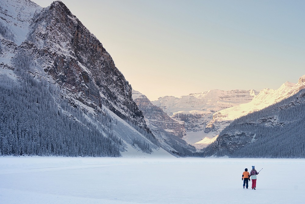 Visit Banff by train or bus - Wanderu
