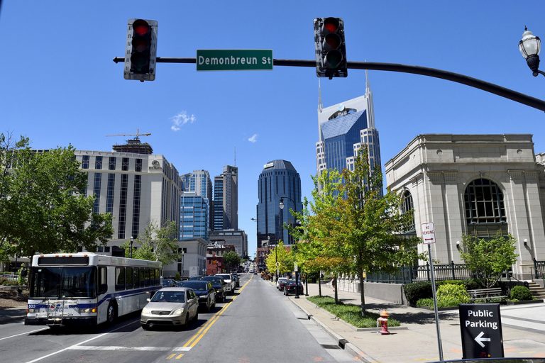 Cheap bus and train travel from Nashville.