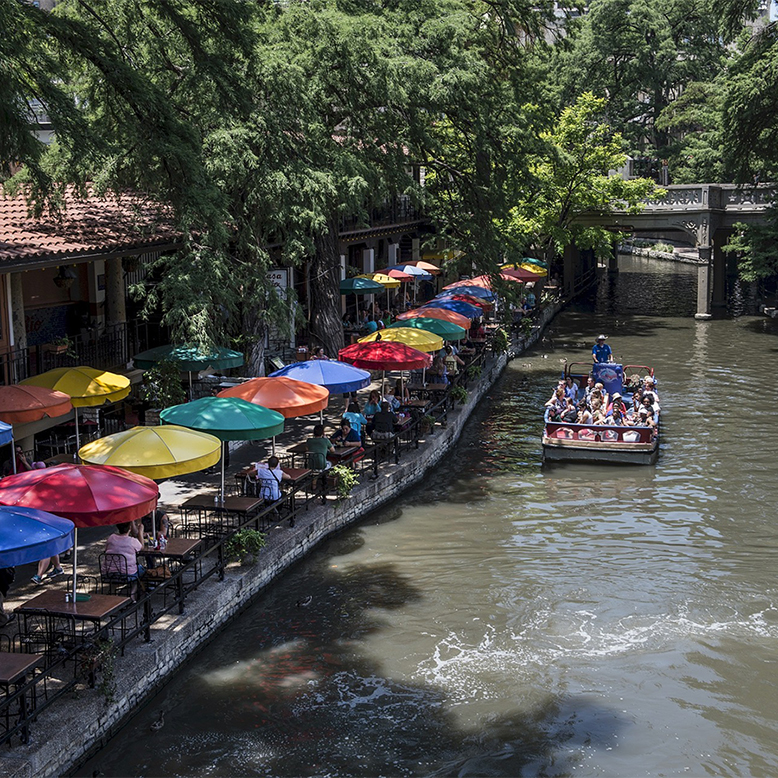 Cheap bus and train travel from San Antonio.
