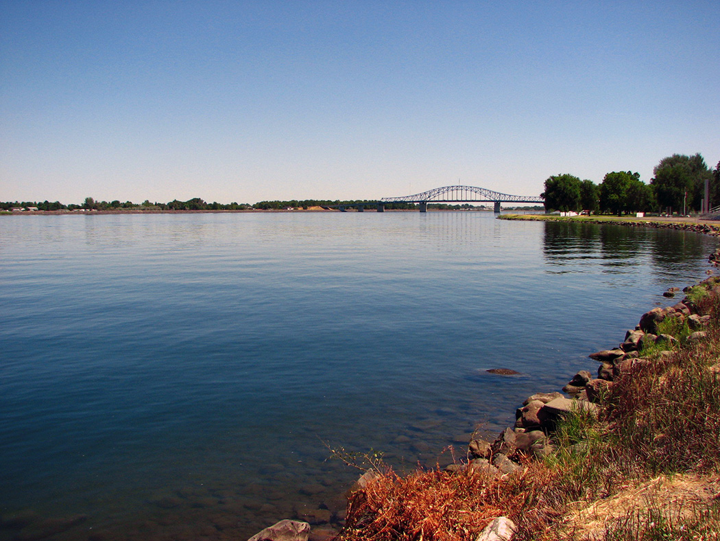 Photo of the Columbia River from Pasco, Washington.